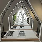 Noliday Center Art Deco *