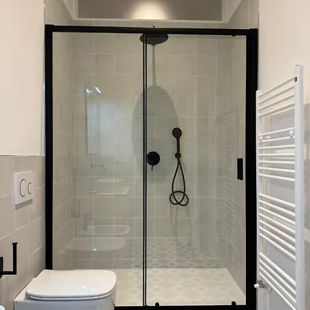 Noliday Center Art Deco بيت ضيافة سافونا