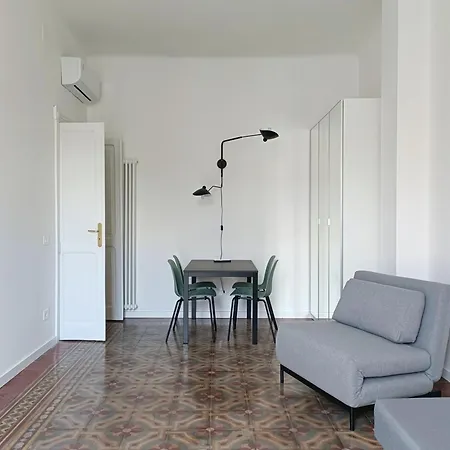 Noliday Center Art Deco Lägenhet Savona