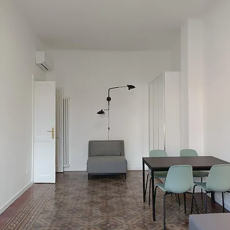 بيت ضيافة Noliday Center Art Deco