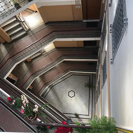 Noliday Center Art Deco Savona