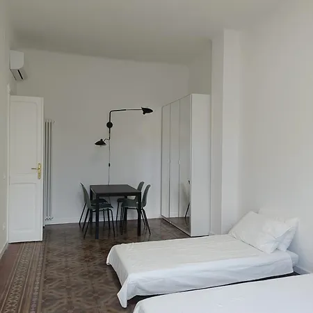 Noliday Center Art Deco Guest house *
